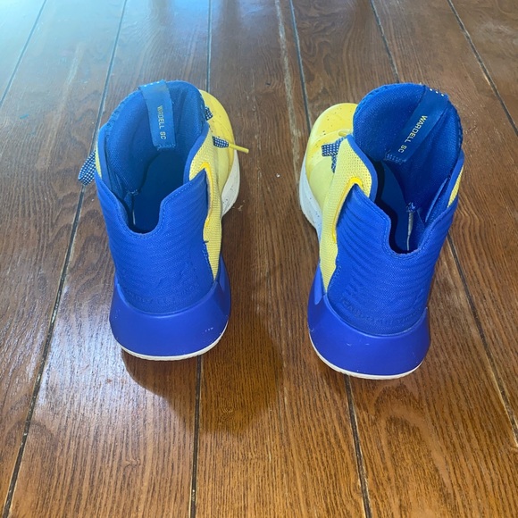 Steph Curry Under Armour Wardell Sneakers - Picture 4 of 10